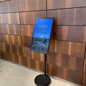 32″ Terminal incl. one year subscription - Image 2
